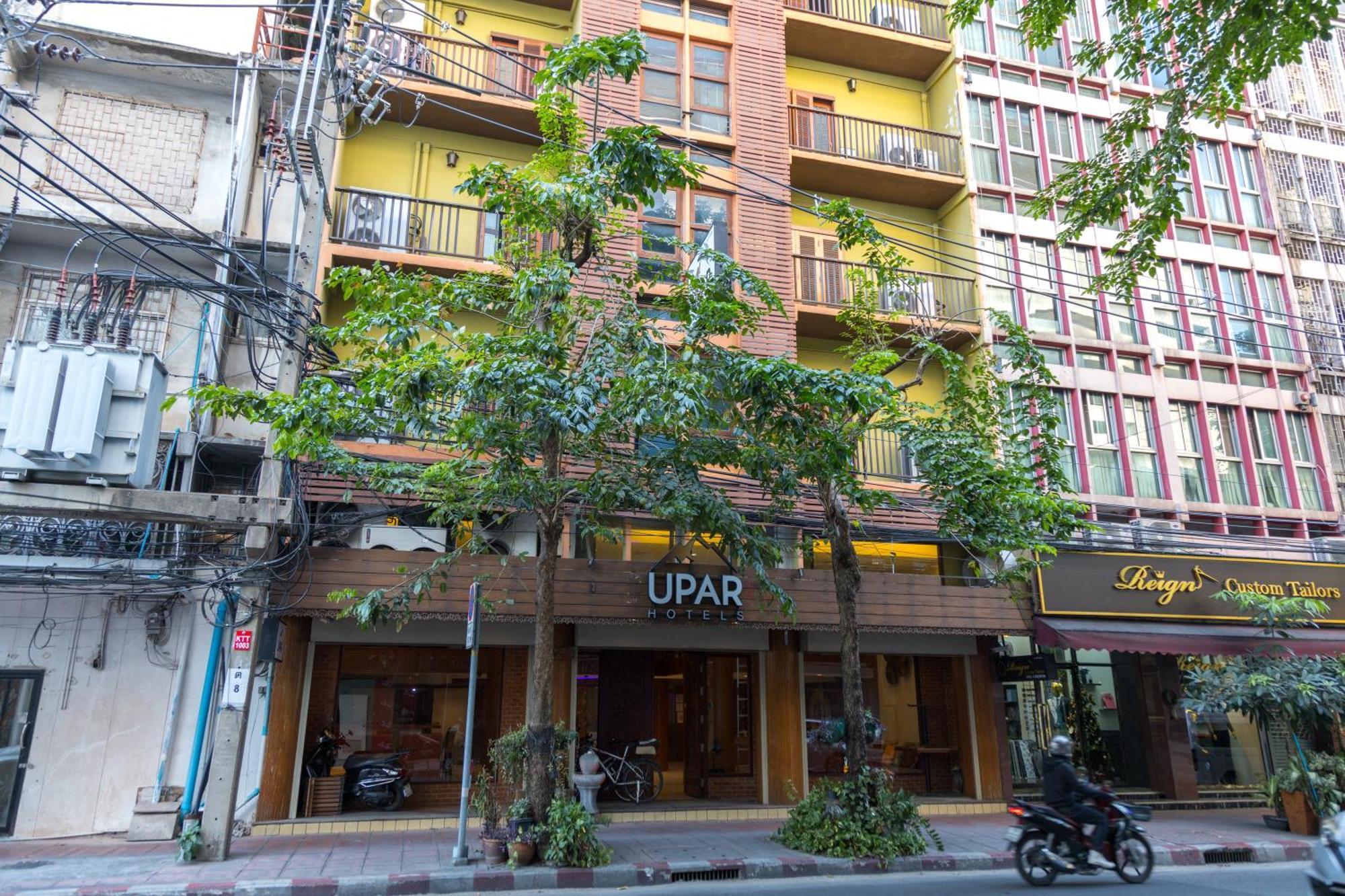 Upar Silom Near Mahanakhon