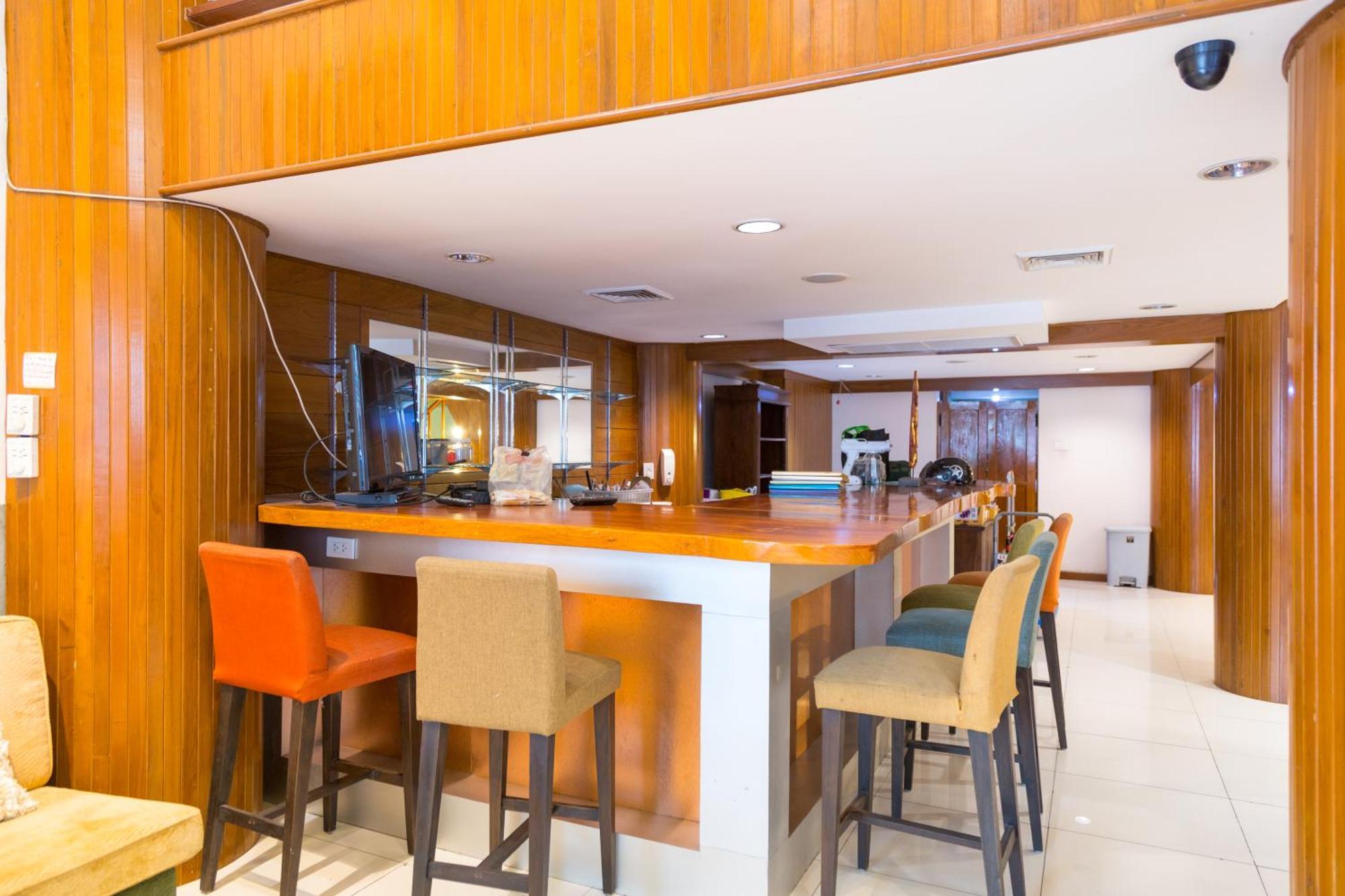 Upar Silom Near Mahanakhon 3*