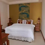 Upar Hotels Silom
