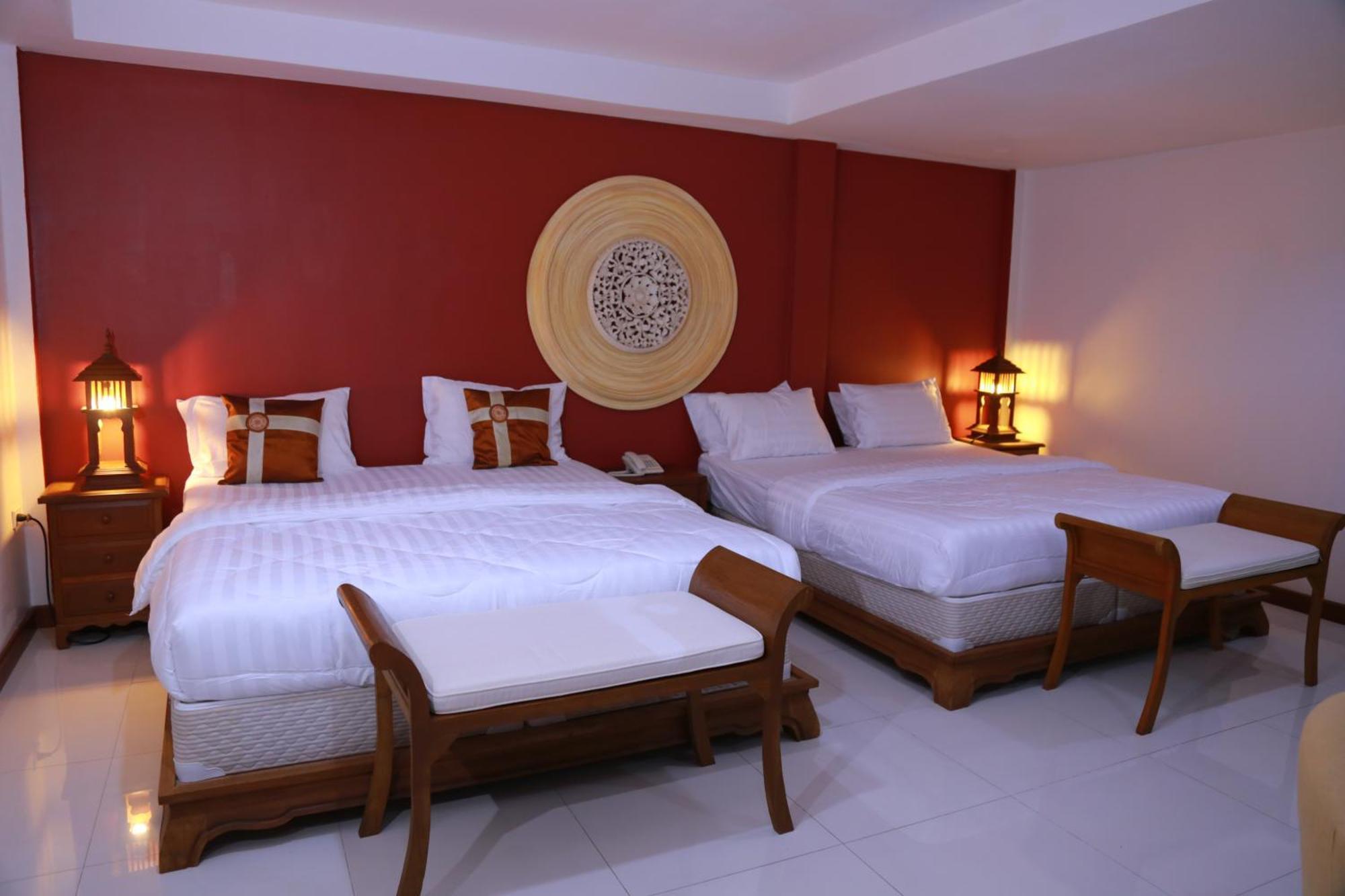 Upar Silom 3*