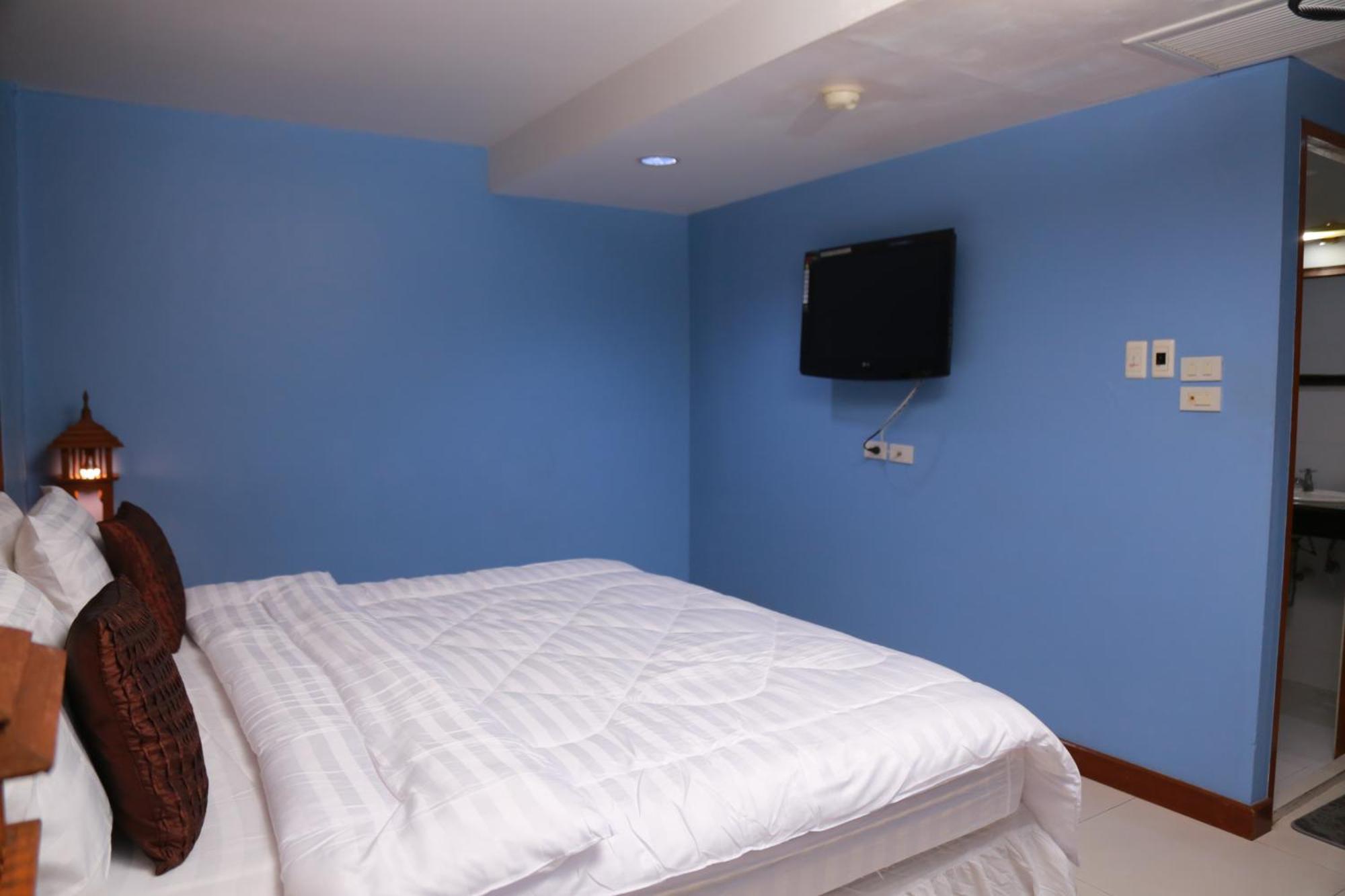 Upar Silom Hotel 3*